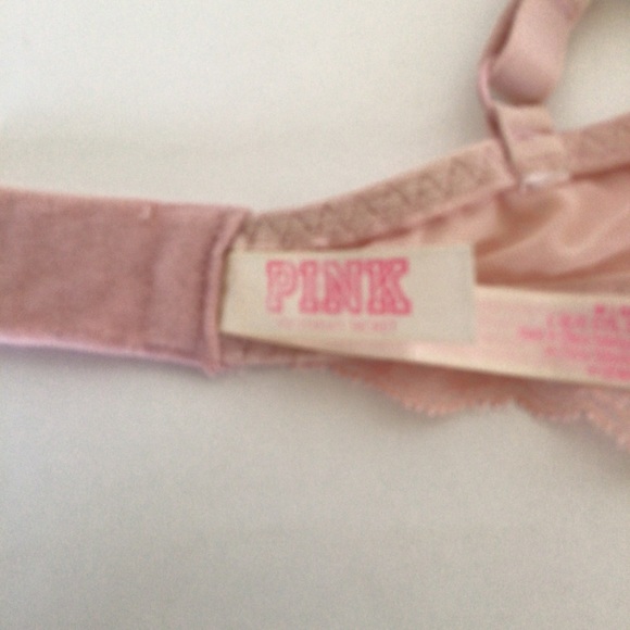PINK VICTORIAS SECRET LACE WIRELESS PUSH UP BRA SIZE MEDIUM - Picture 10 of 16